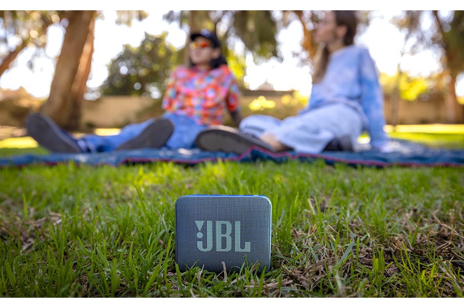 Głośnik bezprzewodowy JBL Go Essential 2 grafika przedstawia urządzenie od frontu