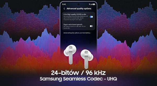 Słuchawki Samsung Galaxy Buds4 Pro czarne pod skosem i smartfon z włączonymi ustawieniami