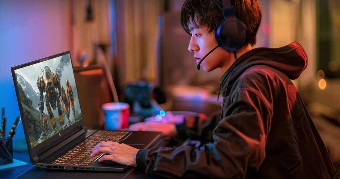 Laptop Acer Nitro V 16 AI 16/1TB NVIDIA GeForce RTX 5070 Win11