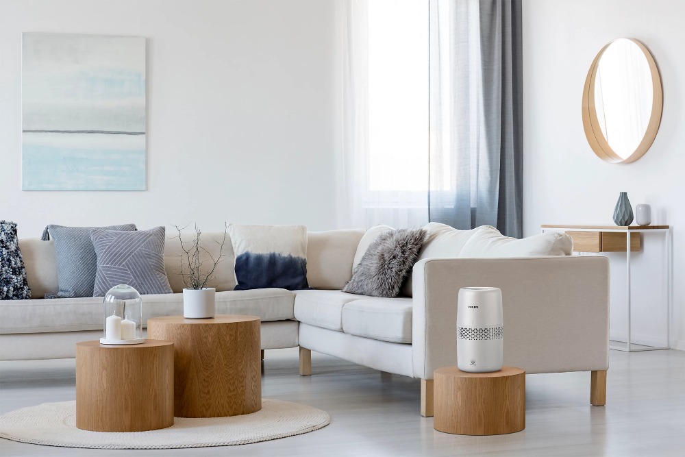 Nawilżacz powietrza Philips HU2510/10 biały  pod skosem obok narożnika