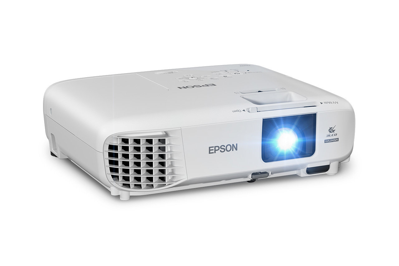 EPSON EB-U05 projector