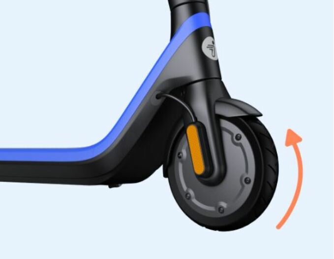 Hulajnoga elektryczna Segway C2 Pro 260W widok na opone pod skosem