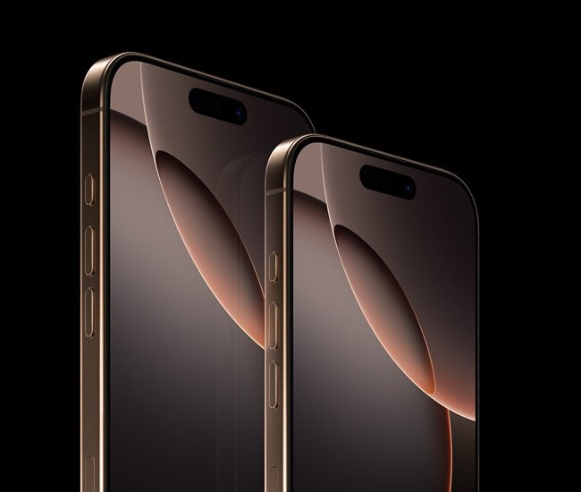 Smartfon Apple iPhone 16 Pro 128 GB tytan czarny porównanie wielkości ekranu iPhone'a 16 Pro i 16 Pro Max