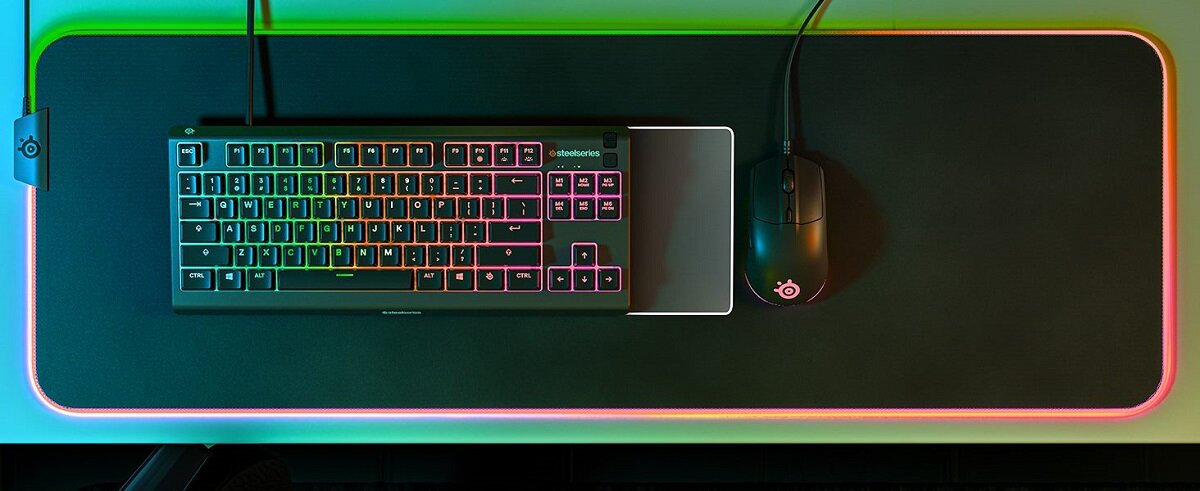 Klawiatura SteelSeries Apex 3 TKL US na biurku