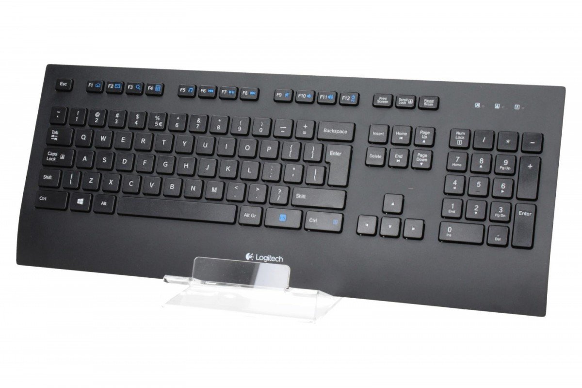 Klawiatura Logitech K280e po skosie