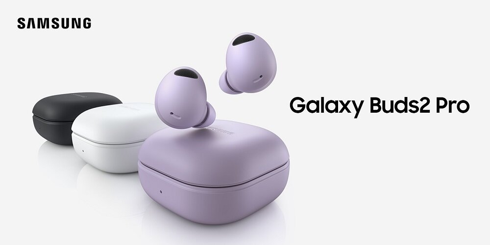 Słuchawki Samsung Galaxy Buds2 Pro SM-R510NZWAEUE widok na lawendowe słuchawki oraz na etui w kolorze lawendowym, białym i czarnym obok nich