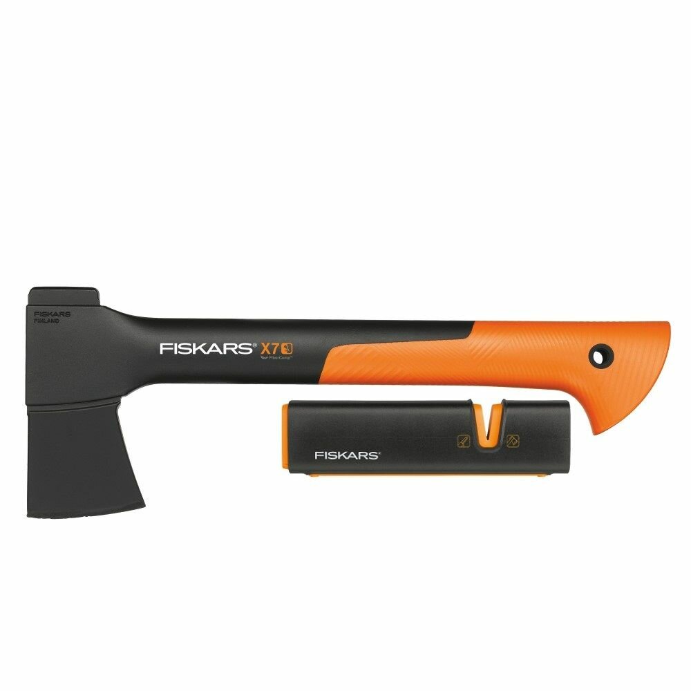 Zestaw Fiskars siekiera X-series X7 + ostrzałka Xsharp siekiera i ostrzałka