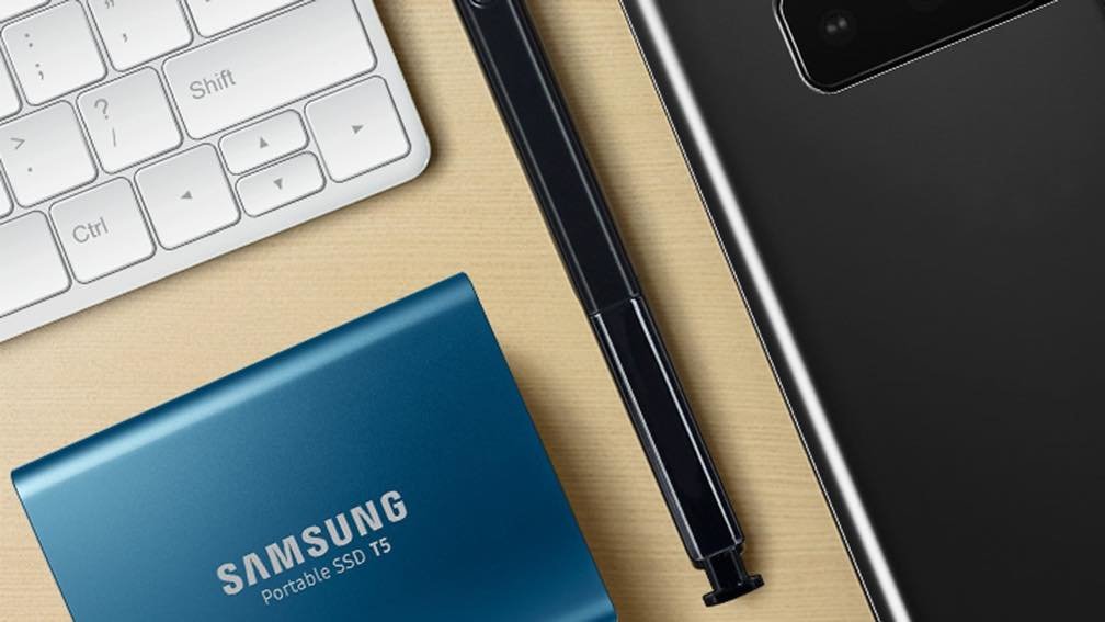 Dysk SSD Samsung Portable T5 MU-PA250B/EU 250GB USB 3.1 Gen.2 niebieski widok od góry