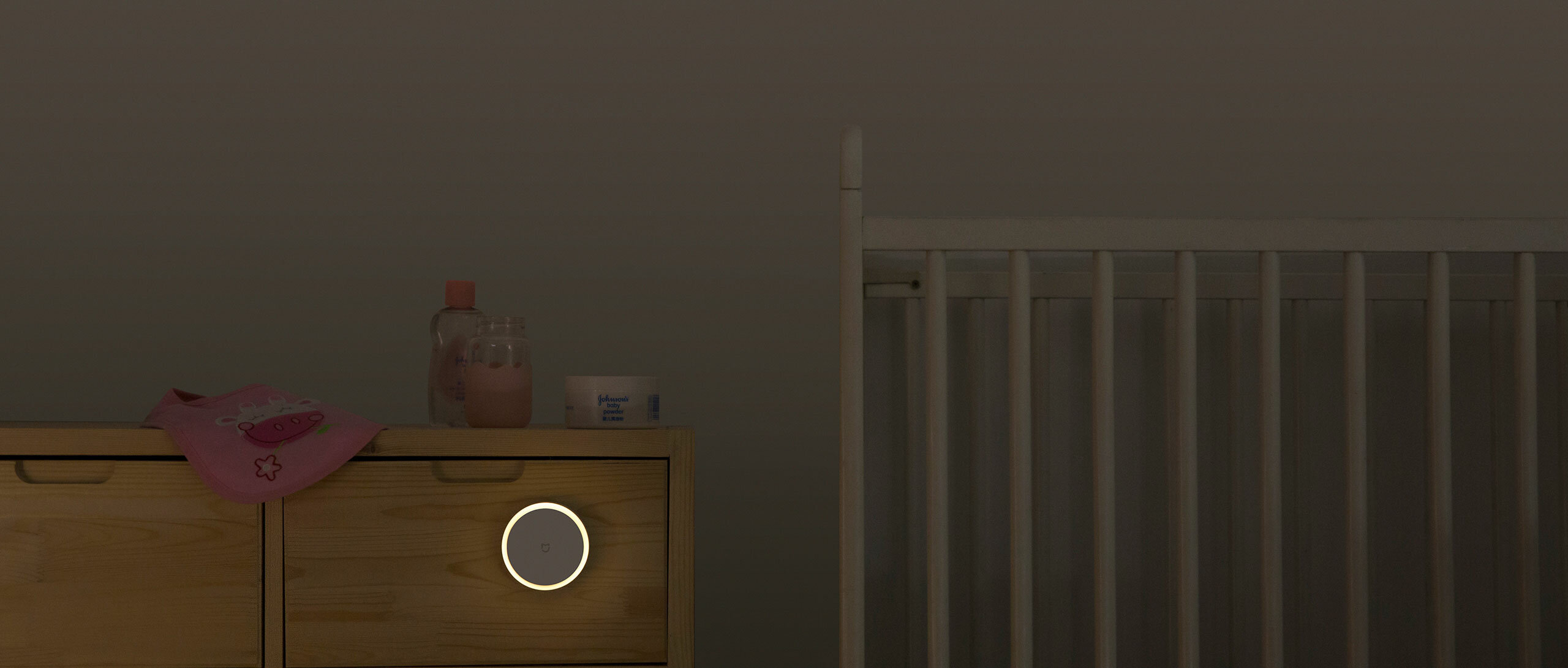 Lampka nocna Xiaomi Mi Mi Motion-Activated Night Light biała widok od przodu
