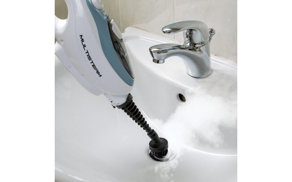 Mop parowy Ariete Steam Mop 4164 10w1 podczas mycia umywalki