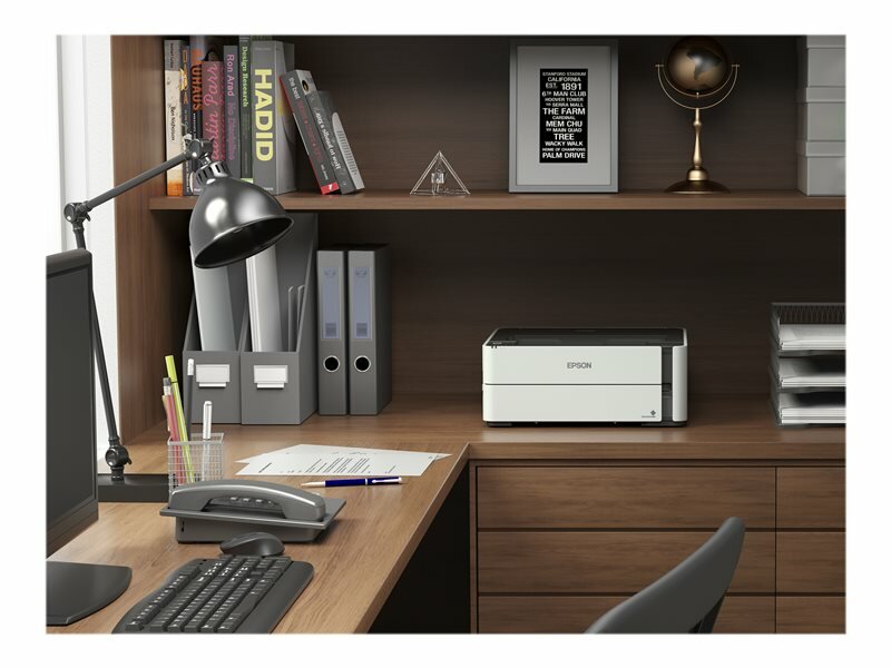 Drukarka Epson EcoTank M1140 drukarka na półce w biurze