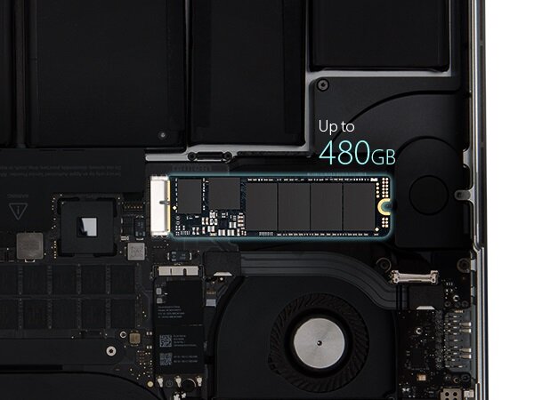 Dysk SSD Transcend JetDrive 820 240GB od frontu zamontowany na płycie głównej