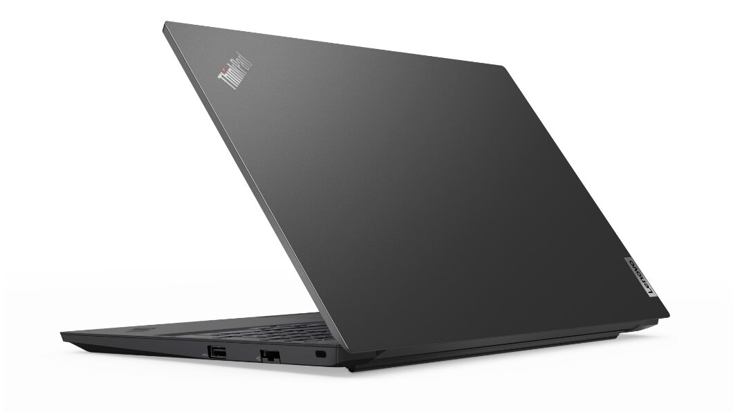 Laptop Lenovo ThinkPad E15 widok na klape