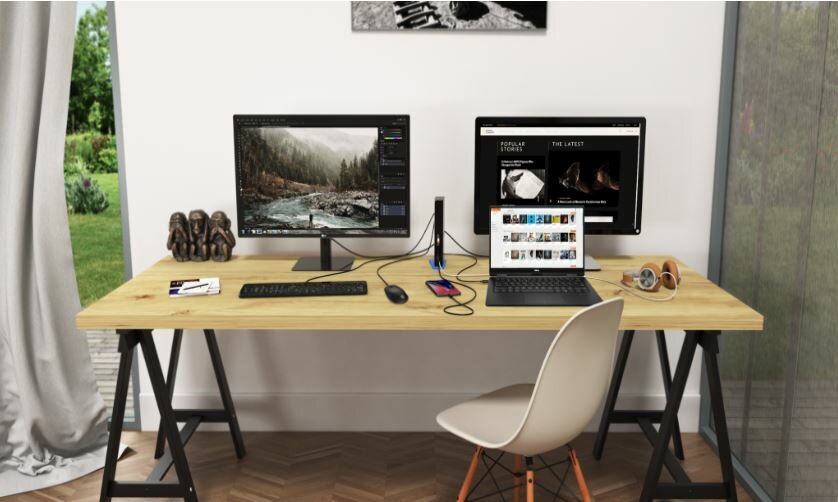 Stacja dokująca I-Tec USB 3.0 Dual HDMI widok na stację umiejscowioną na biurku