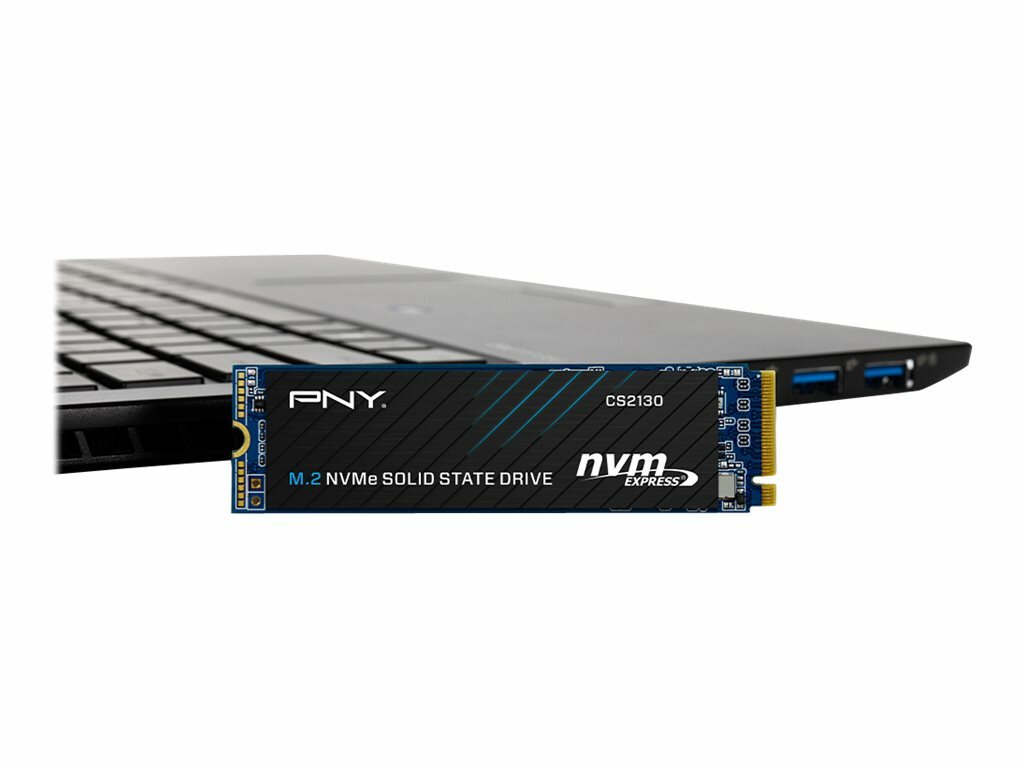 Dysk SSD PNY CS2130 2TB M.2 PCIe NVMe M280CS2130-2TB-RB  dysk na tle laptopa