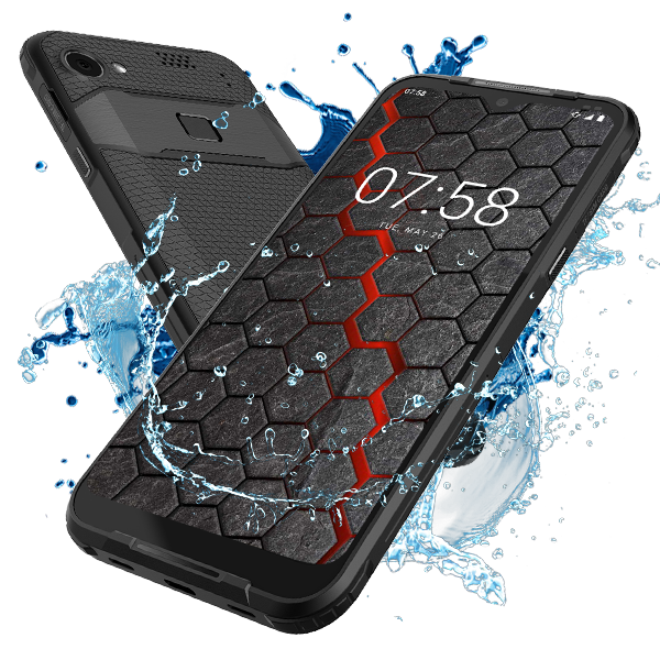 Smartfon MyPhone HAMMER Blade 3 Czarny widok na przód i tył dwóch telefonów zachlapanych wodą