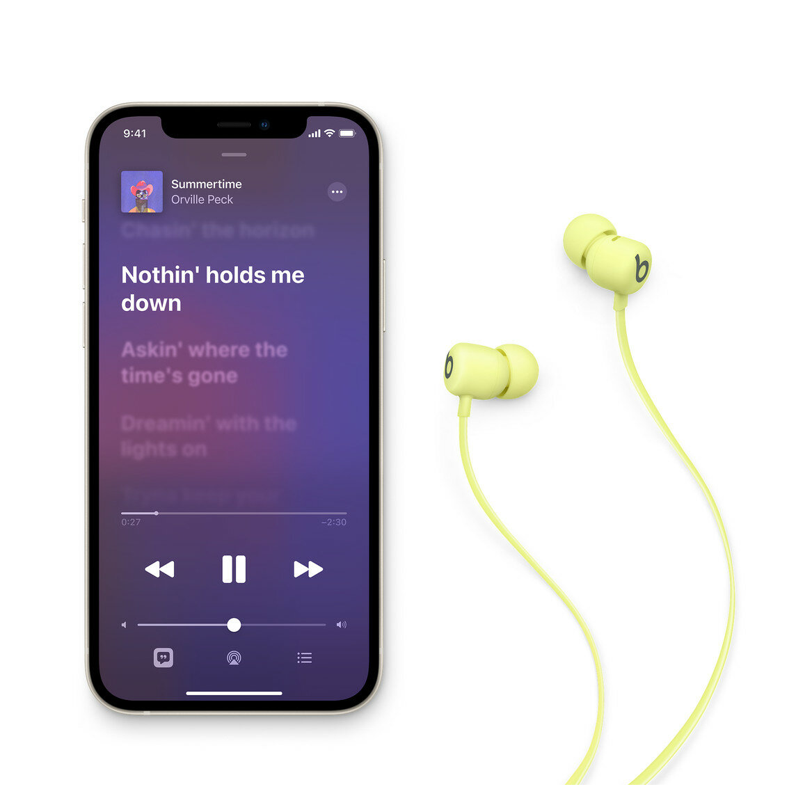 Słuchawki bezprzewodowe Apple Beats Flex MYMD2EE/A żółte dwie słuchawki obok włączonego telefonu