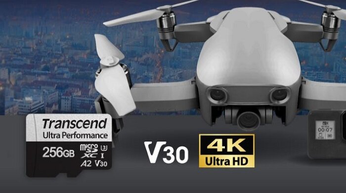 Karta pamięci Transcend 340S microSDXC TS256GUSD340S karta od przodu na tle drona