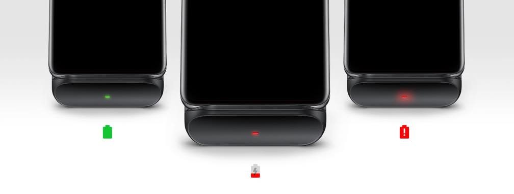 Etui Ładowarka indukcyjna Fast Charge Samsung Wireless Charger Stand Convertible EP-N3300TWEGEU biała widok od góry na diody