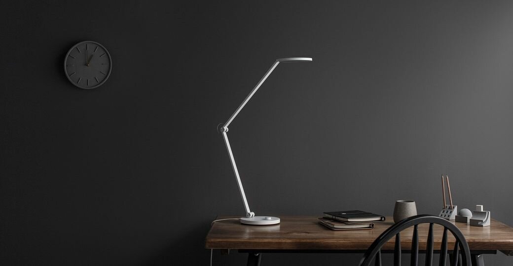 Lampka biurkowa Xiaomi Mi LED Desk Lamp Pro biała widok od przodu