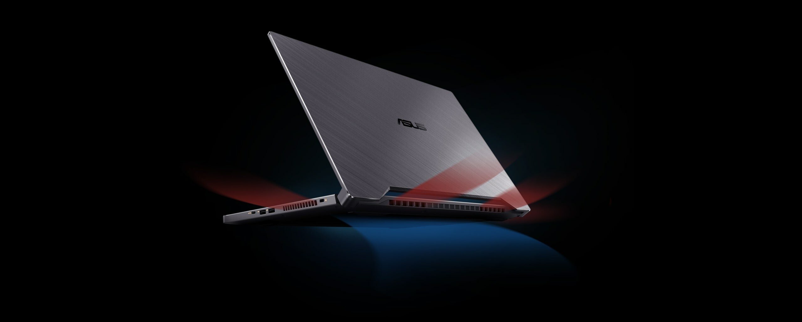 Laptop ASUS ProArt StudioBook Pro 15 W500G5T-HC016R szary widok pod kątem na tył wizualizacja przepływu powietrza
