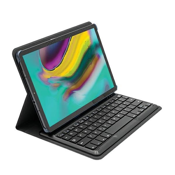 Etui z klawiaturą Samsung Bookcover Keyboard Black do Galaxy Tab S6 lite GP-FBP615TGBBQ widok pod kątem na tablet w etui