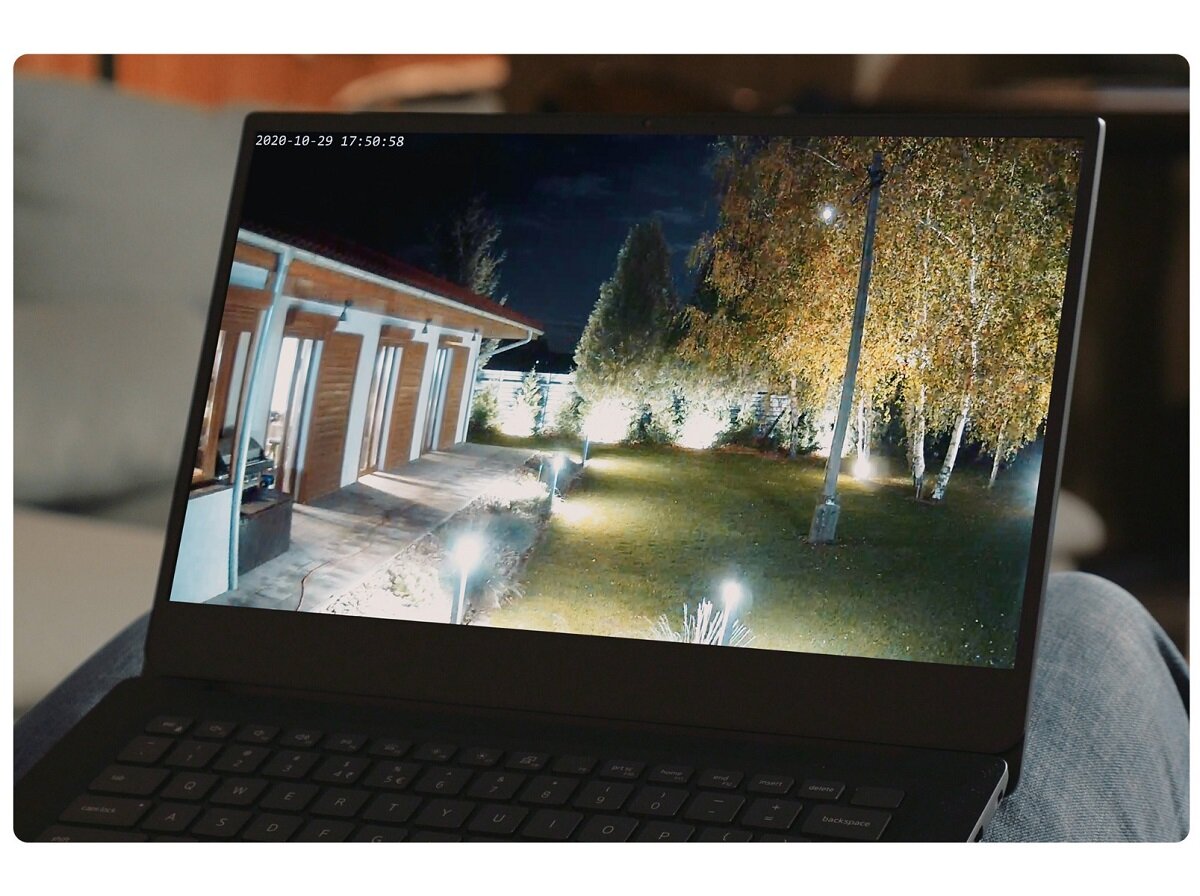 Kamera Overmax Camspot 4.9 Wi-Fi podgląd obrazu w nocu na notebooku