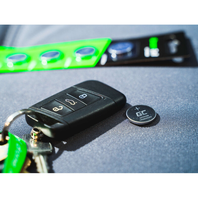 Bateria Litowa Green Cell CR2430 3V 290mAh x 5 XCR06 bateria obok kluczyka samochodowego