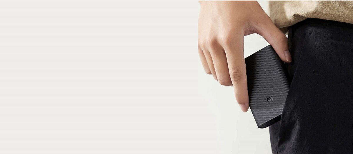 Powerbank Xiaomi Mi Ultra Compact 3 10000mAh wyjmowany z kieszeni spodni