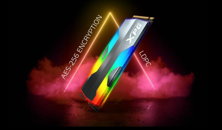 Dysk SSD Adata XPG Spectrix S20G 1TB M.2 ASPECTRIXS20G-1T-C  widok pamięci z boku