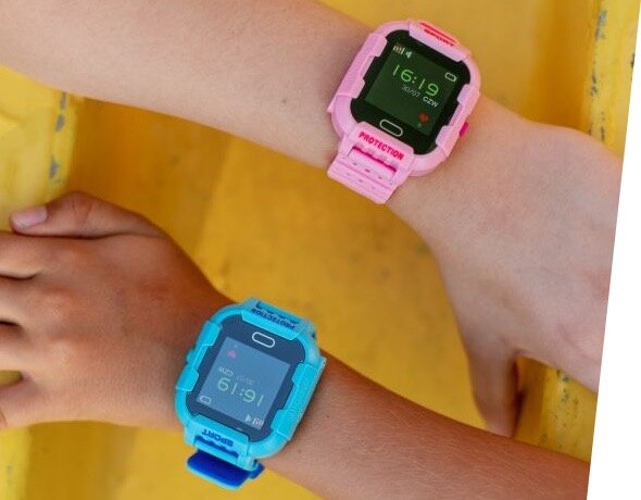 Smartwatch dziecięcy Garett Kids SIM Moro 4G różowy widok od góry na dwie wersje kolorystyczne