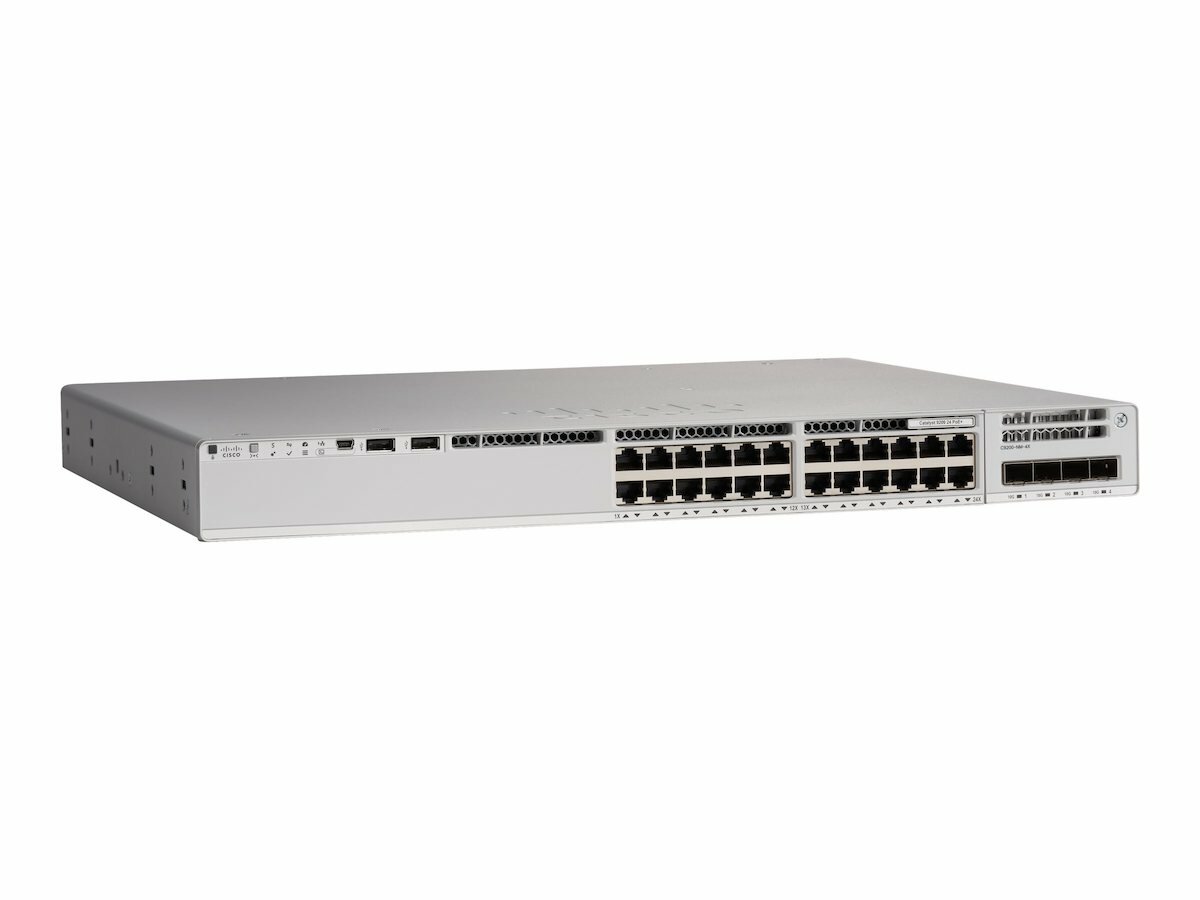 Switch Cisco C9200L-24P-4G-E 24-portowy widoczny pod skosem