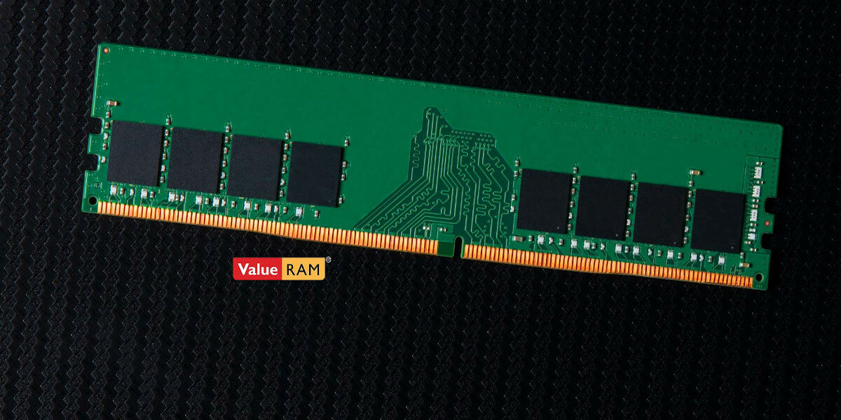 Pamięć RAM Kingston DDR4-2666MHz 16GB zdjęcie karty pamici na czarnym tle