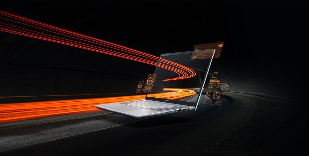 Laptop Asus Vivobook Pro 14X OLED M7400 M7400QE-KM032R widok na laptopa pod skosem w lewo