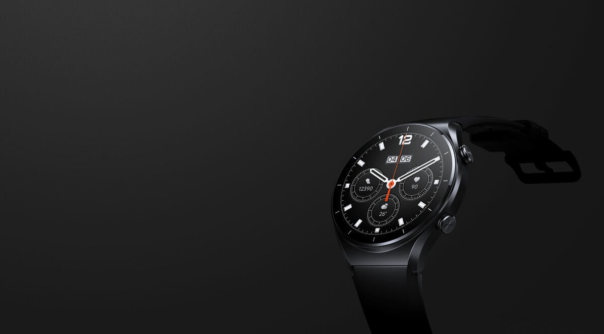 Smartwatch Xiaomi Watch S1 Srebny na szarym tle