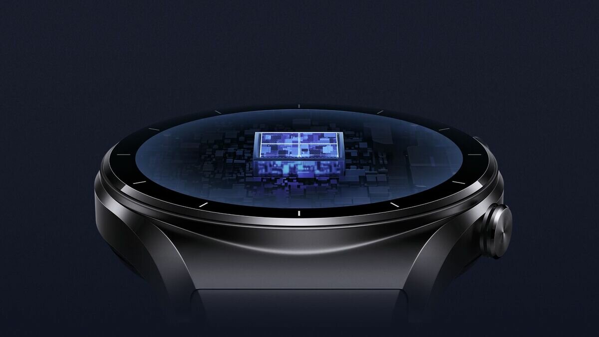 Smartwatch Xiaomi Watch S1 Srebny podświetlony na niebieskim tle
