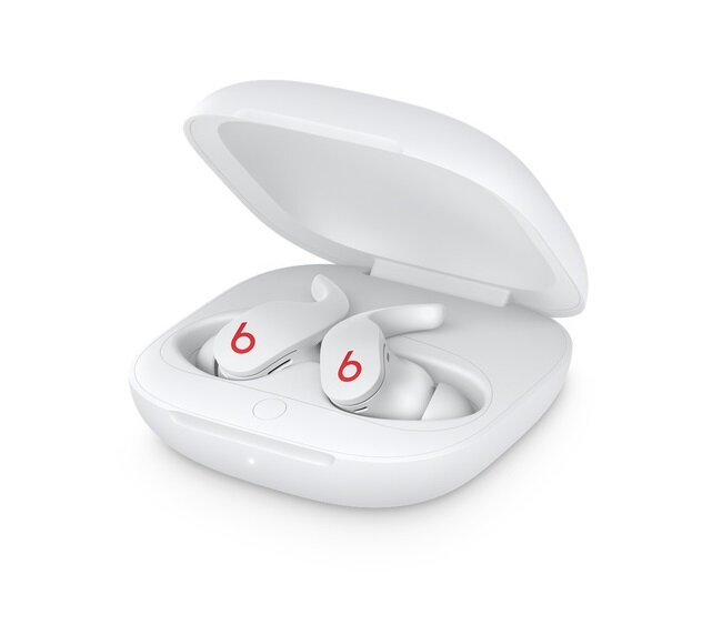 Słuchawki bezprzewodowe Apple Beats Fit Pro MK2G3EE/A widok na słuchawki w etui pod skosem w lewo