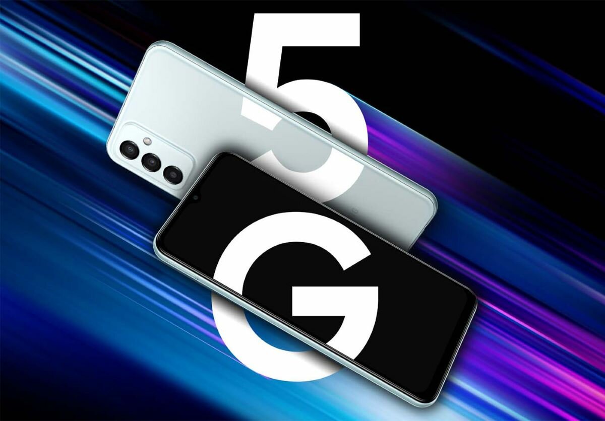 Smartfon Samsung Galaxy M23 SM-M236B 5G na tle smartfonów