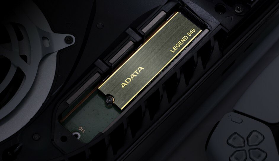 Dysk SSD Adata Legend 840 M.2 512GB ALEG-840-512GCS zamontowany dysk