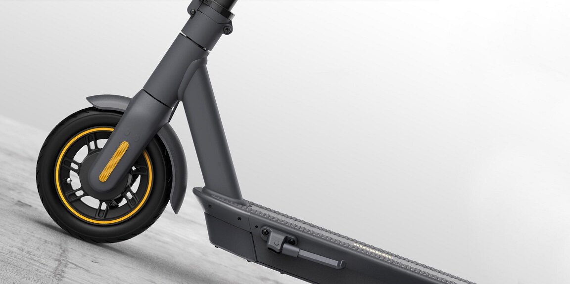 Hulajnoga Elektryczna Segway Ninebot KickScooter Max G30D II widok na koło i ramę