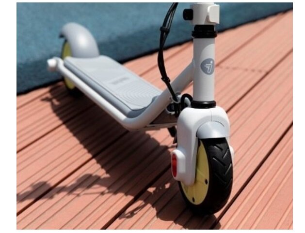 Hulajnoga Elektryczna Segway Ninebot eKickscooter ZING C10 - widok na koło