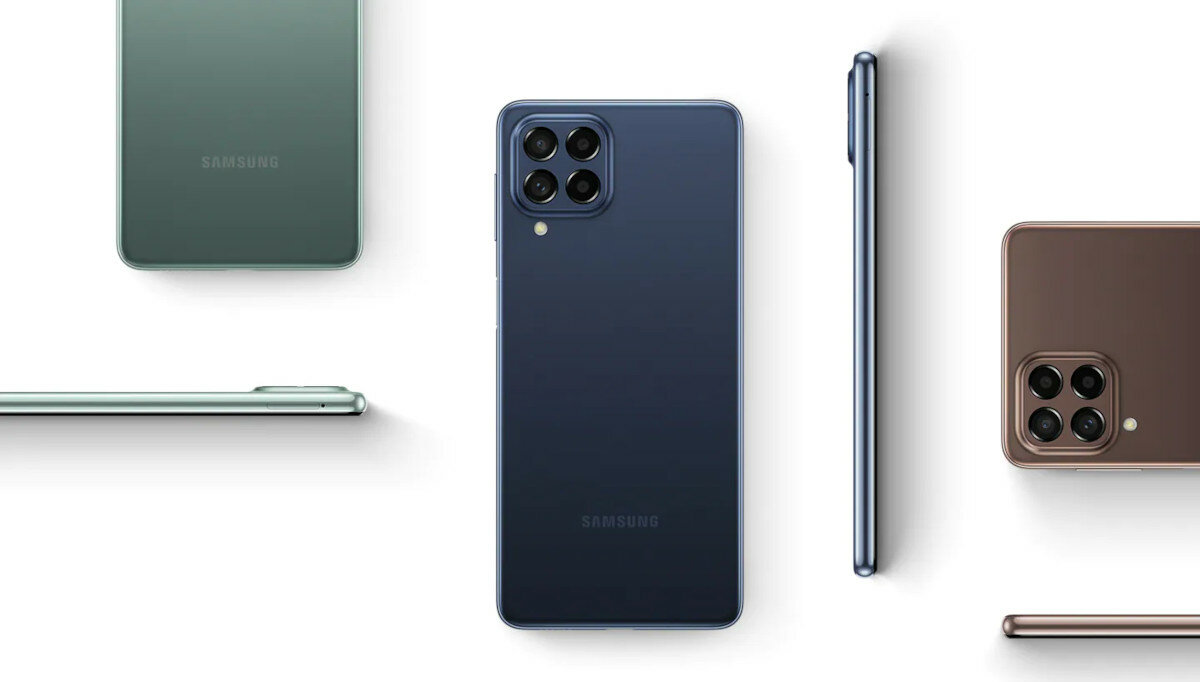 Smartfon Samsung Galaxy M53 5G SM-M536F 6GB/128GB niebieski pokazany telefon tyłem i bokiem