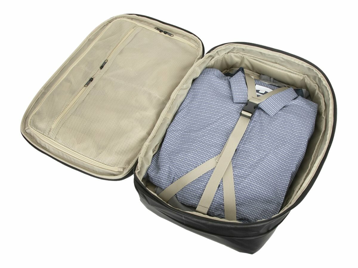 Plecak na laptopa Targus EcoSmart Mobile Tech Traveler 15.6' koszula w otwartej torbie