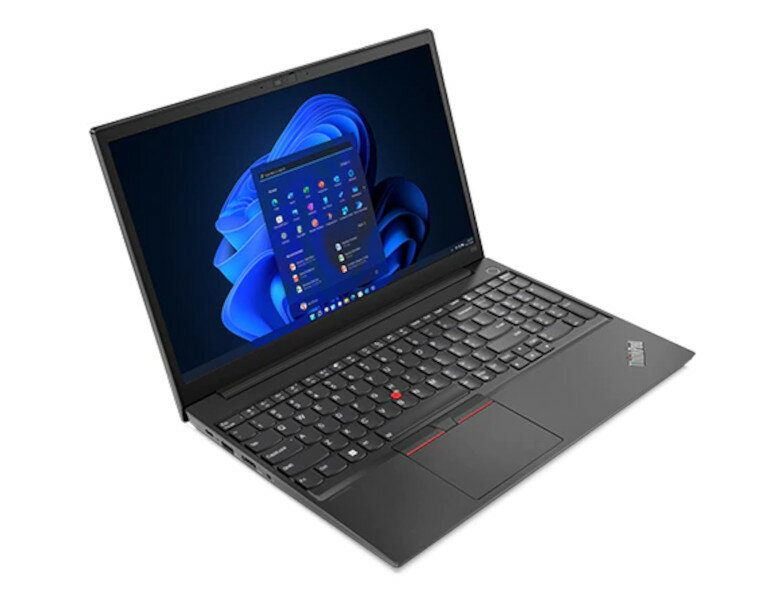 Laptop Lenovo ThinkPad E15 gen 4 15.6'' i5 widok na laptopa lewy skos
