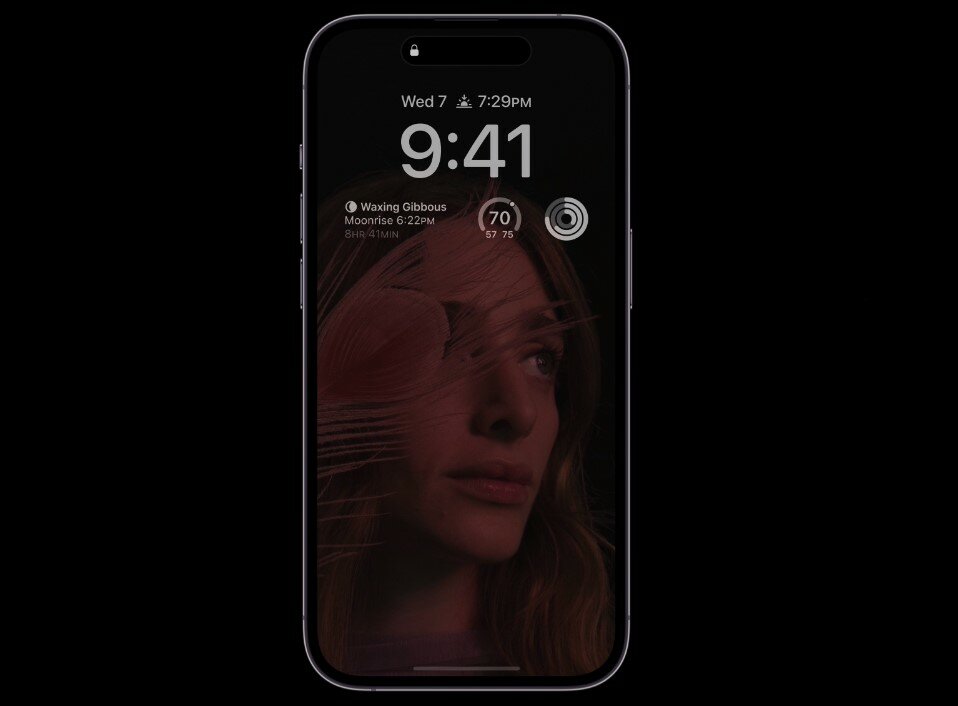 Smartfon Apple iPhone 14 Pro 128GB Srebrny ekran blokady