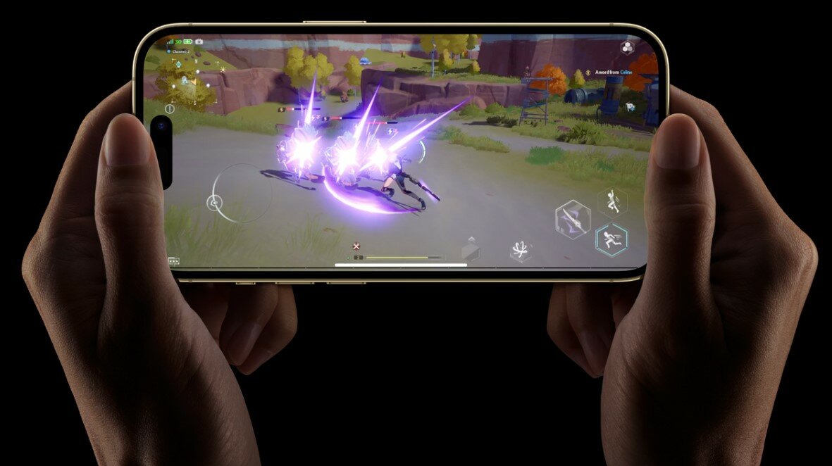 Smartfon Apple iPhone 14 Pro 1TB Srebrny włączona gra