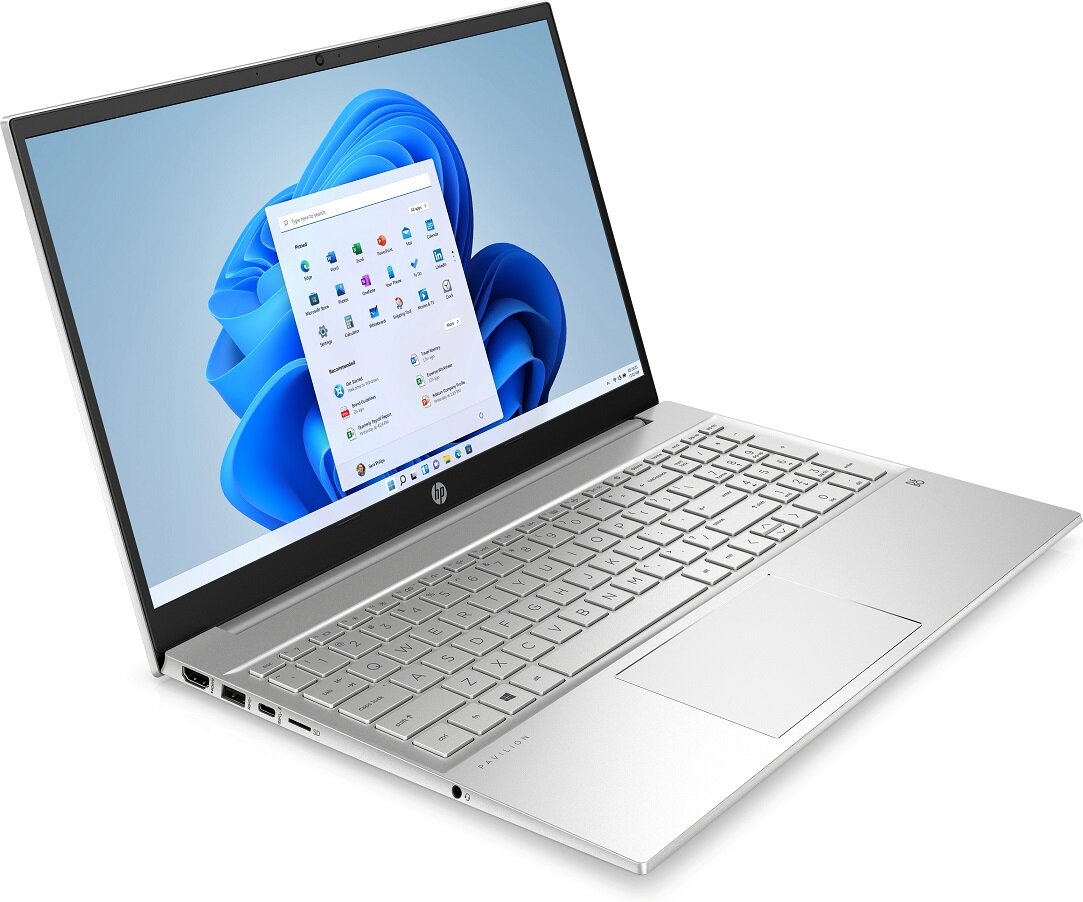 Laptop HP 15-eg2419nw na białym tle
