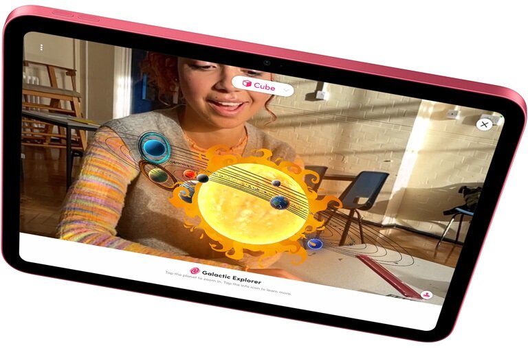iPad Apple MQ6K3FD/A pod skosem w lewo