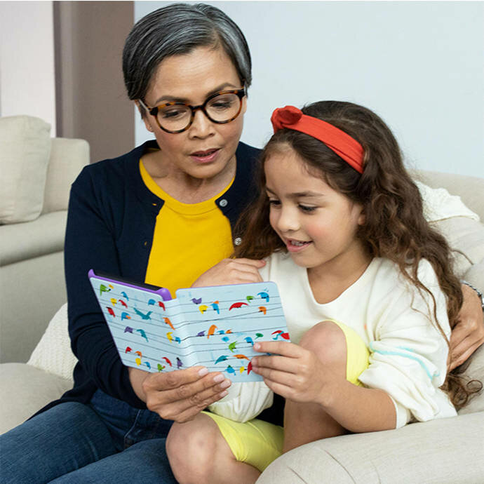 Czytnik e-Booków Amazon Kindle 10 Kids Edition - mama z dzieckiem