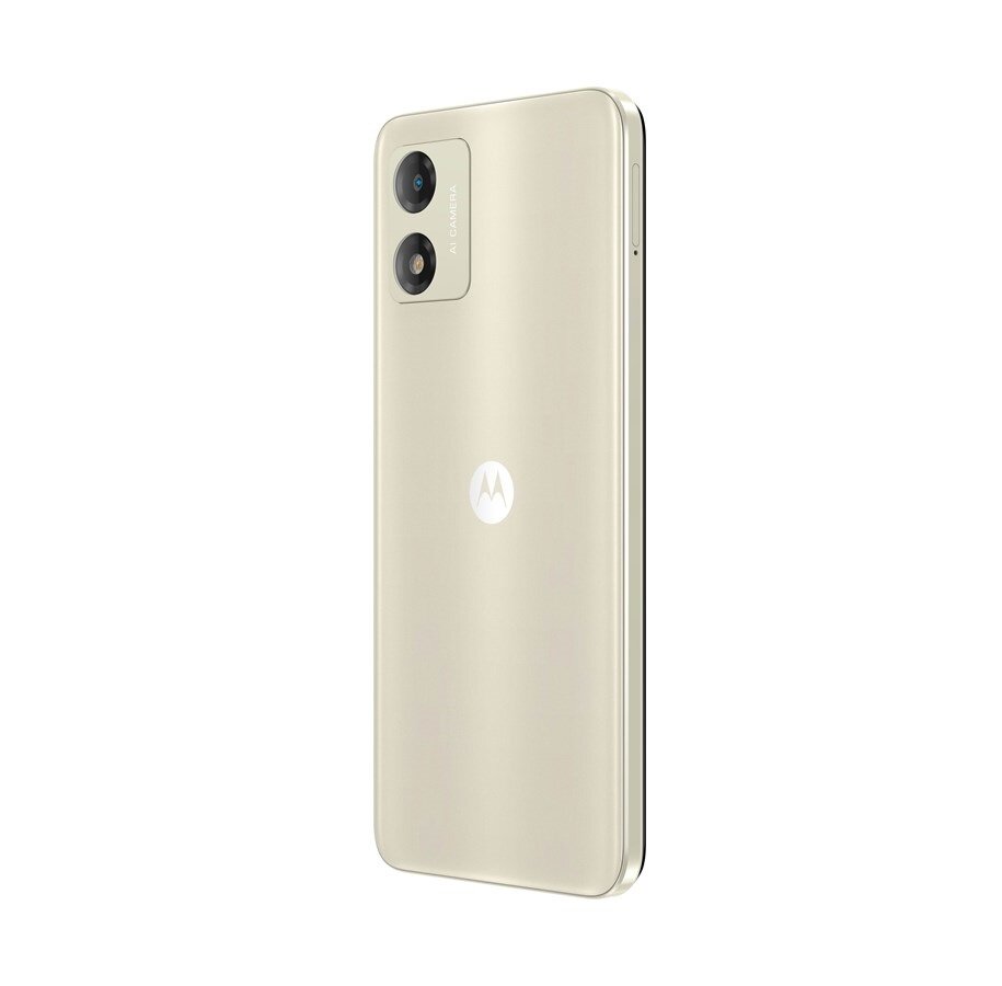 Smartfon Motorola moto e13 widok pod skosem na tył smartfona